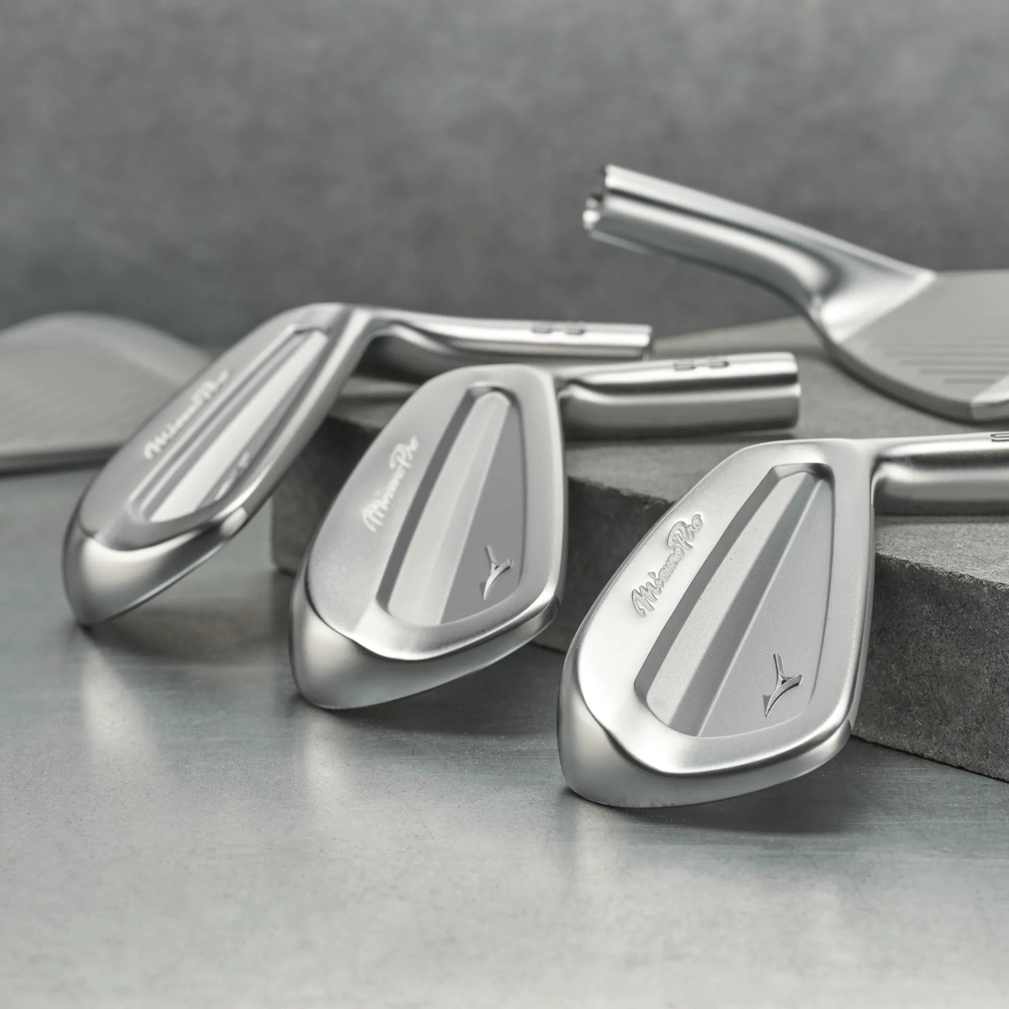 Mizuno Pro S-3 Golf Irons - Graphite